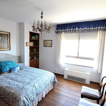 Torre Alicante Apartments *